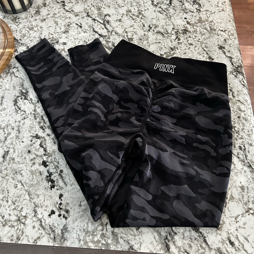 PINK active leggings